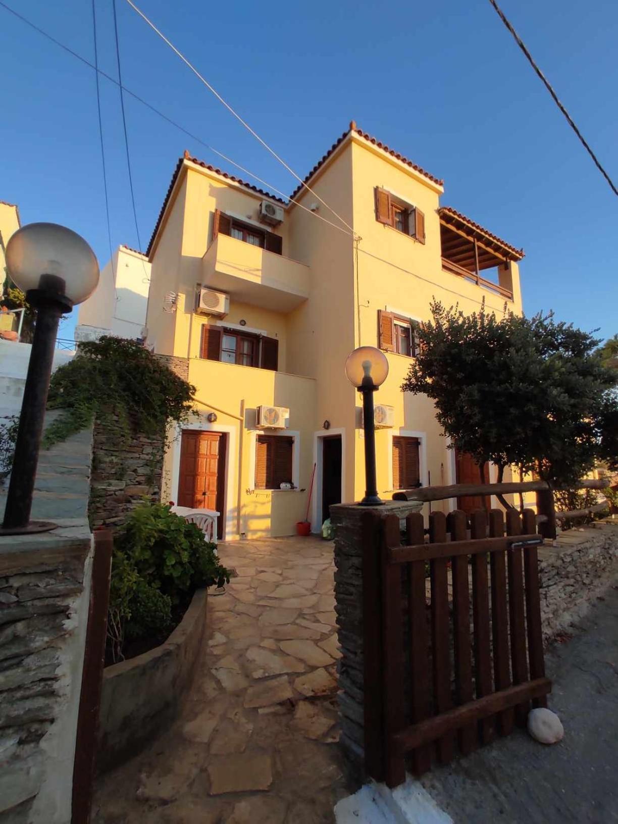Politis Sudios Apartment Batsíon Exterior foto